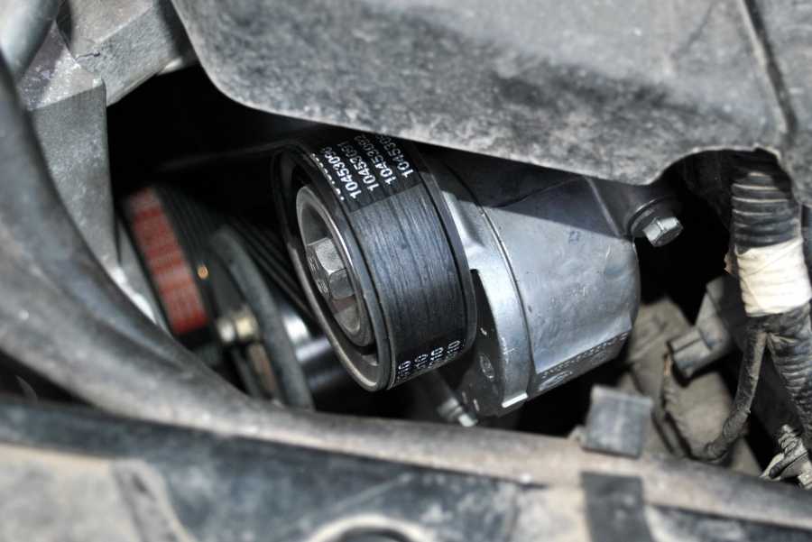 Замена приводного ремня аксессуаров ford focus 2 (1.4-1.6 duratec 16v)