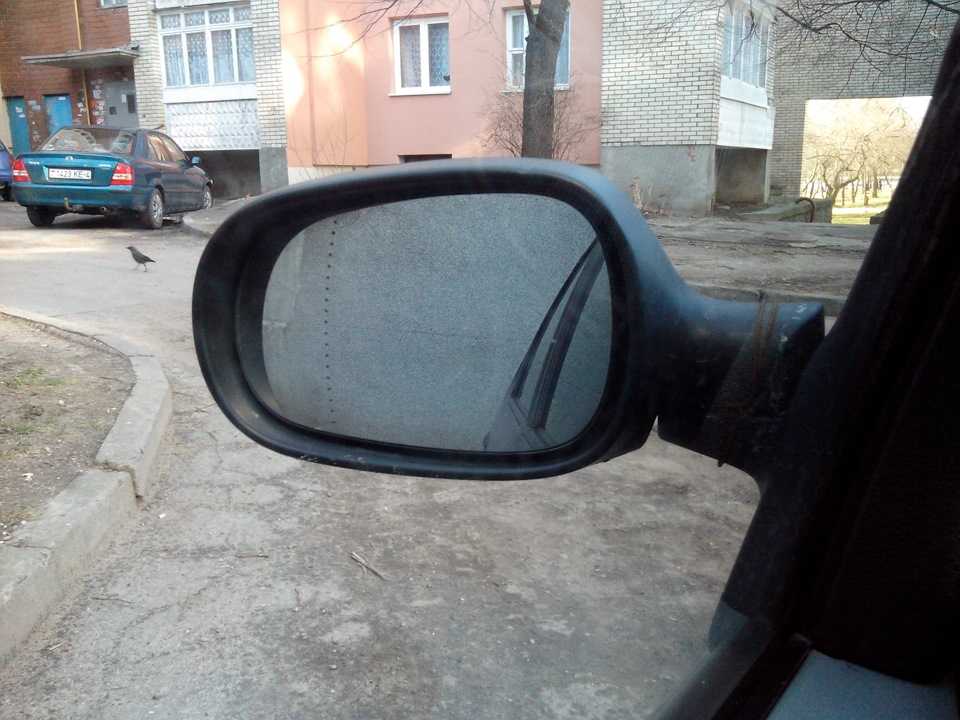 Как правильно разобрать боковое зеркало заднего вида?