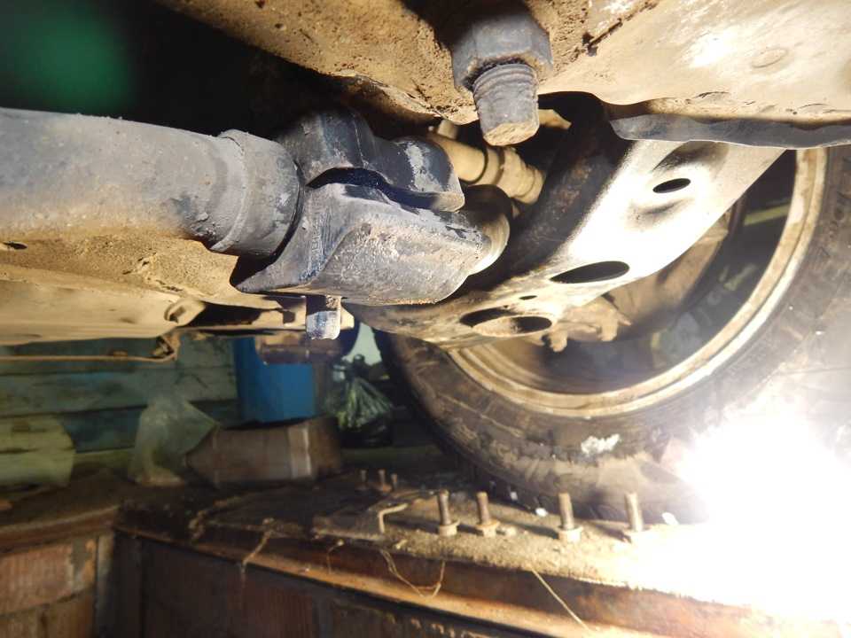 Стук в передней подвеске toyota rav4
