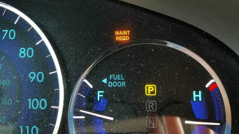 Maint reqd toyota как убрать