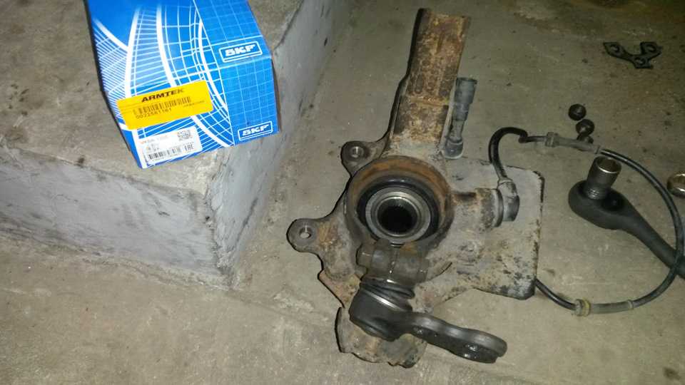Замена подшипника передней ступицы (для применения на моделе audi 80 b4)