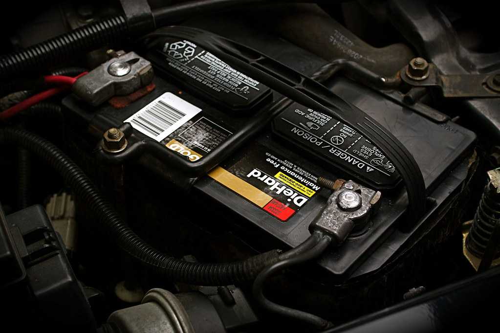 Honda civic проверка, обслуживание и зарядка аккумуляторной батареи (каждые км пробега или раз в месяцев)